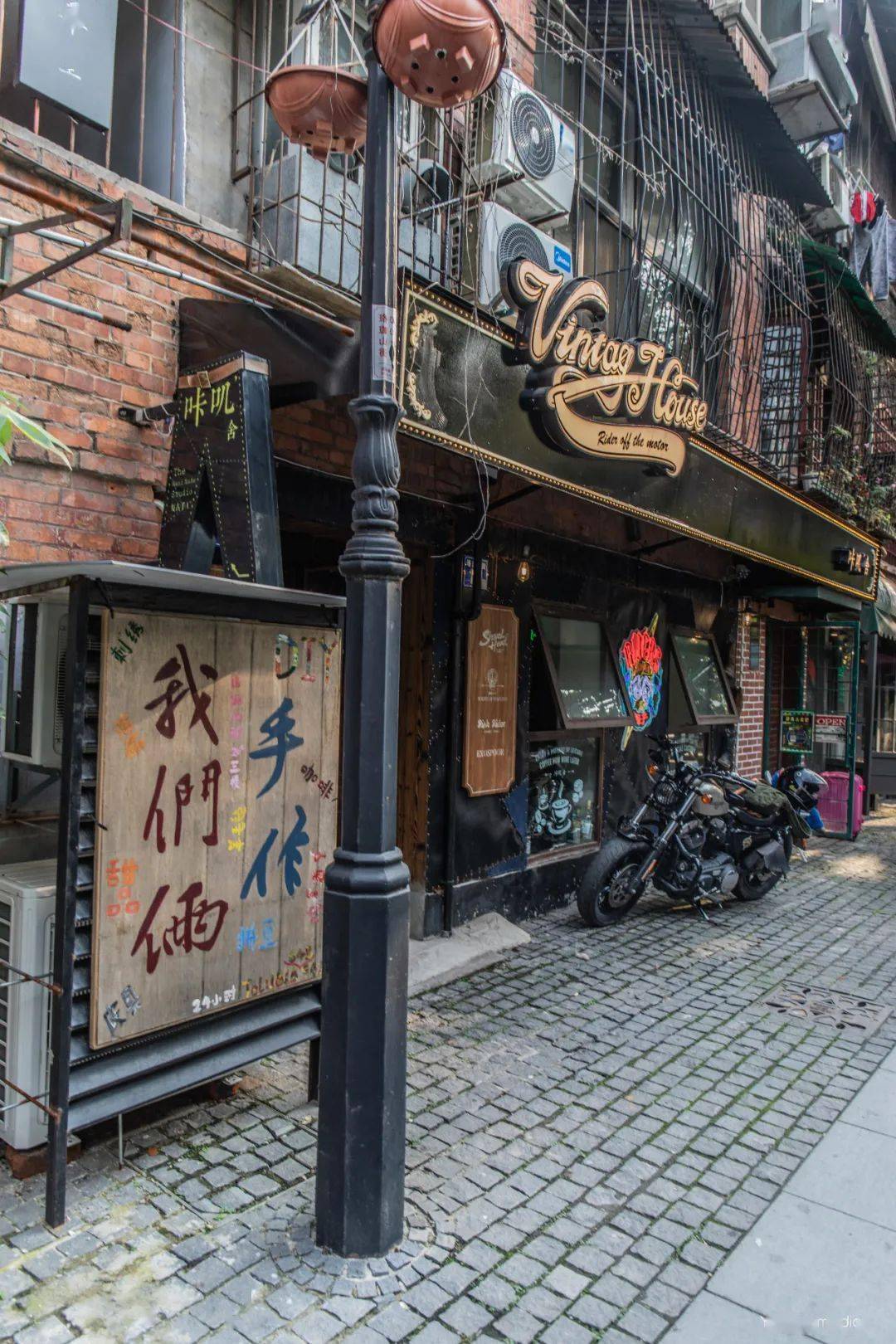 就算天王老子来了珞珈山街也是汉口的