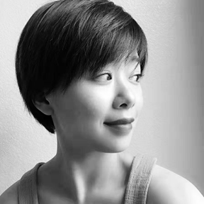 总导演:梁樱子博物馆跨界艺术策划制作人成都博物馆艺术顾问2009年