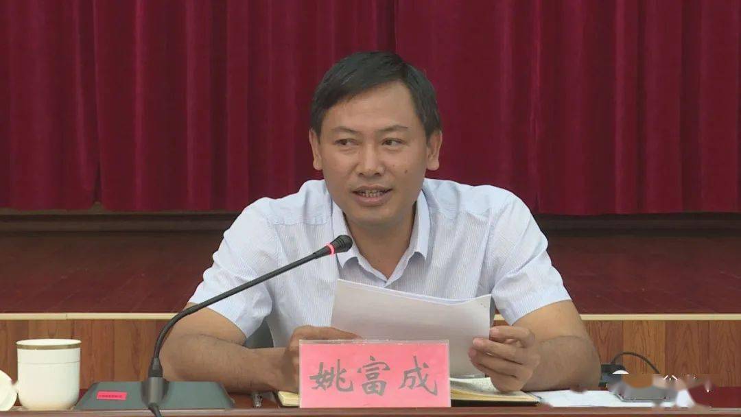 景谷发布 10-26 17:48 订阅 10月25日,我县召开"振景,景宁高速公路