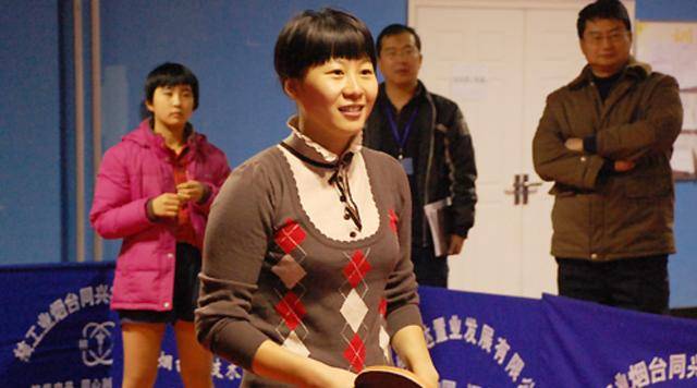 44岁乒坛冠军李菊胖了一圈,已任高校副院长,希望培养更多人才