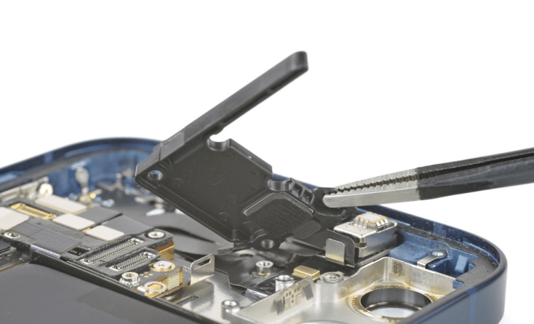 iphone12内部大拆解看看12和12pro有哪些不同