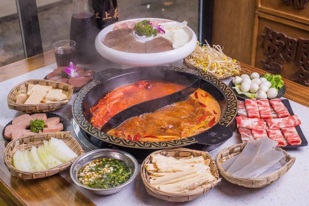 福田上梅林 · 杠上花本命火锅!熟悉的重庆老火锅味道!3.7折