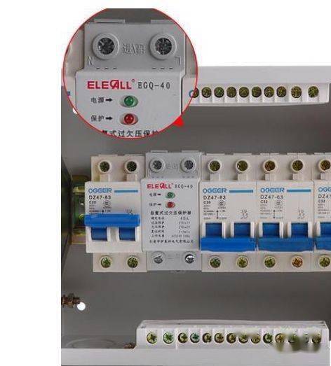 欠压保护开关上的红灯在闪烁是什么意思