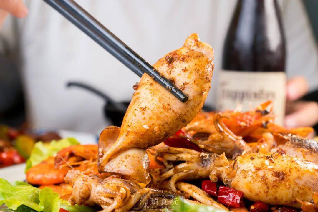 新鲜购买不能错过这里的鲜虾和海兔喜爱海鲜的盆友肉质q弹有嚼劲炸过