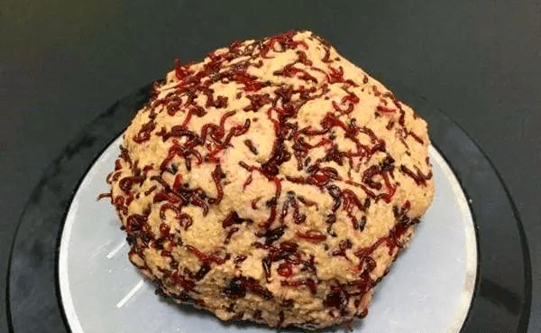 天气冷鱼口差又到了红虫肉夹馍出场的时候野钓鲫鱼好饵料