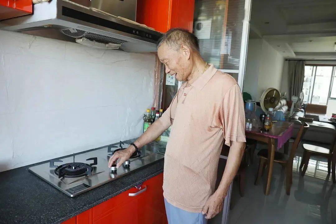 区委常委组织部部长白锦波来我镇调研主题教育整改落实常态长效工作