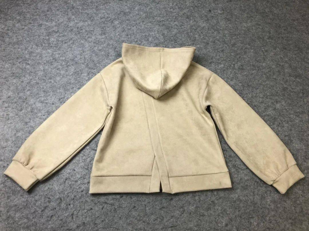 10月29日 日本avv 平绒面料 马卡龙色系 女童帽衫