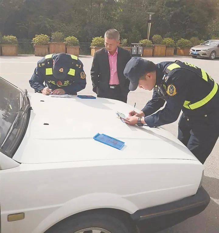 曲靖运政整治客运市场秩序 严打中心城区无证营运网约车_手机搜狐网