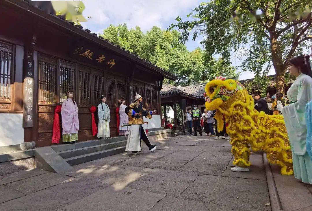 杭州吳山上,為紀念春秋戰國時吳國大夫伍子胥,建造第一座伍公廟,伍