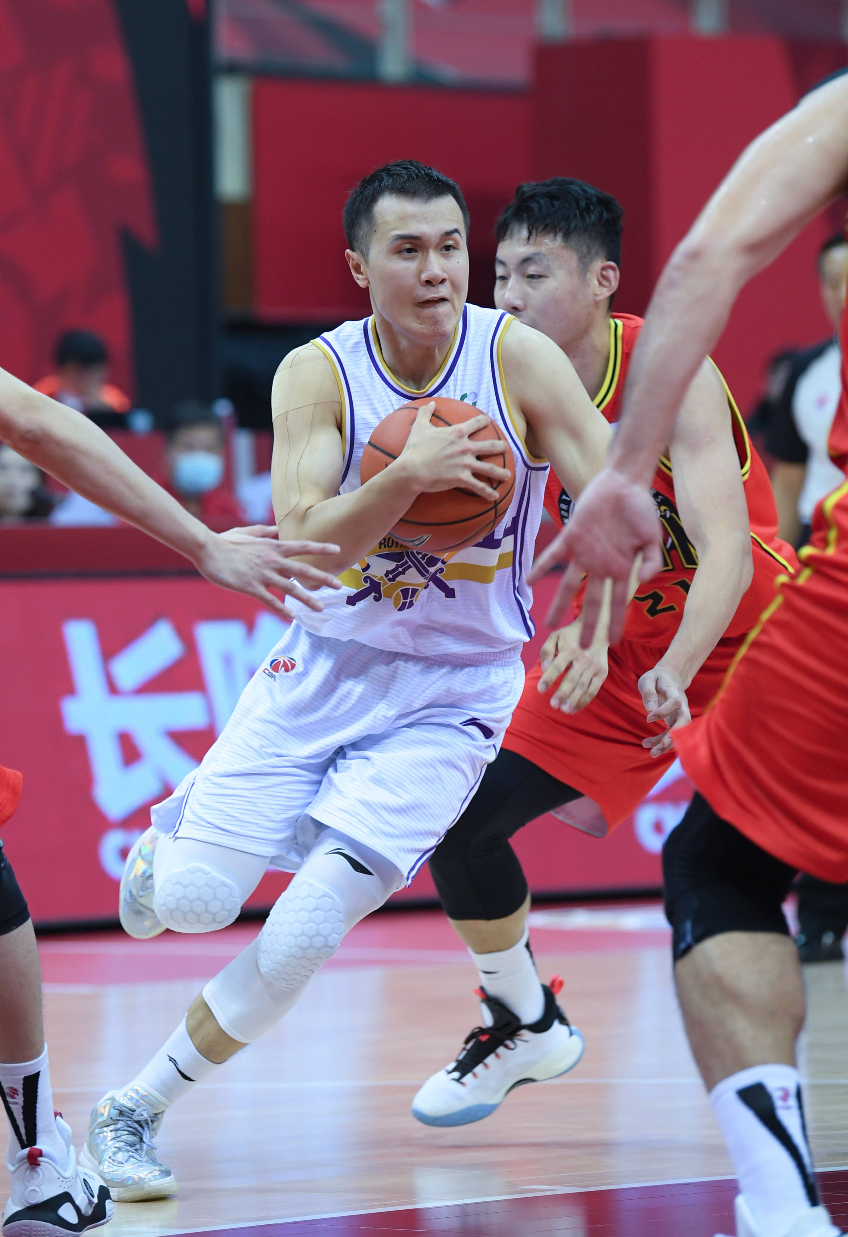 篮球——cba第一阶段:北京紫禁勇士不敌九台农商银行