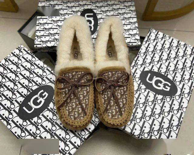 uggdior羊毛一体豆豆鞋