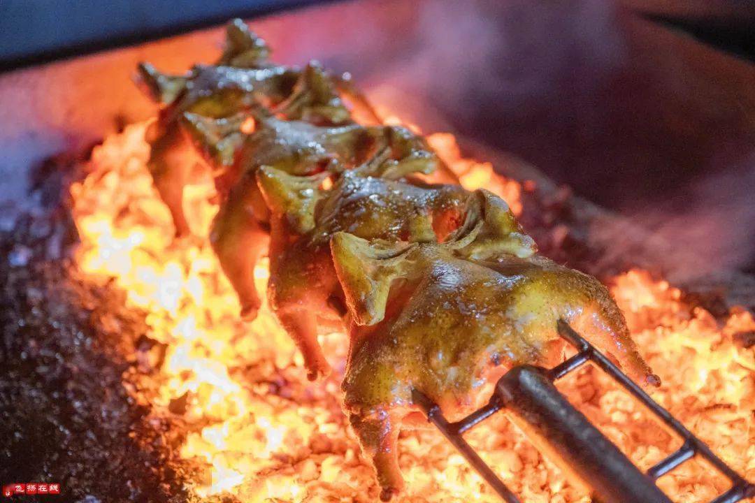 =老牌湛江生蚝荔枝木烤鸡走地靓鸡 荔枝木 高超厨艺正宗的荔枝木烧鸡