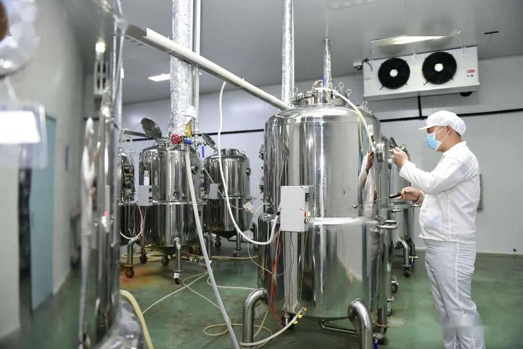 安龙:加强菌种研发培育助力食用菌产业发展