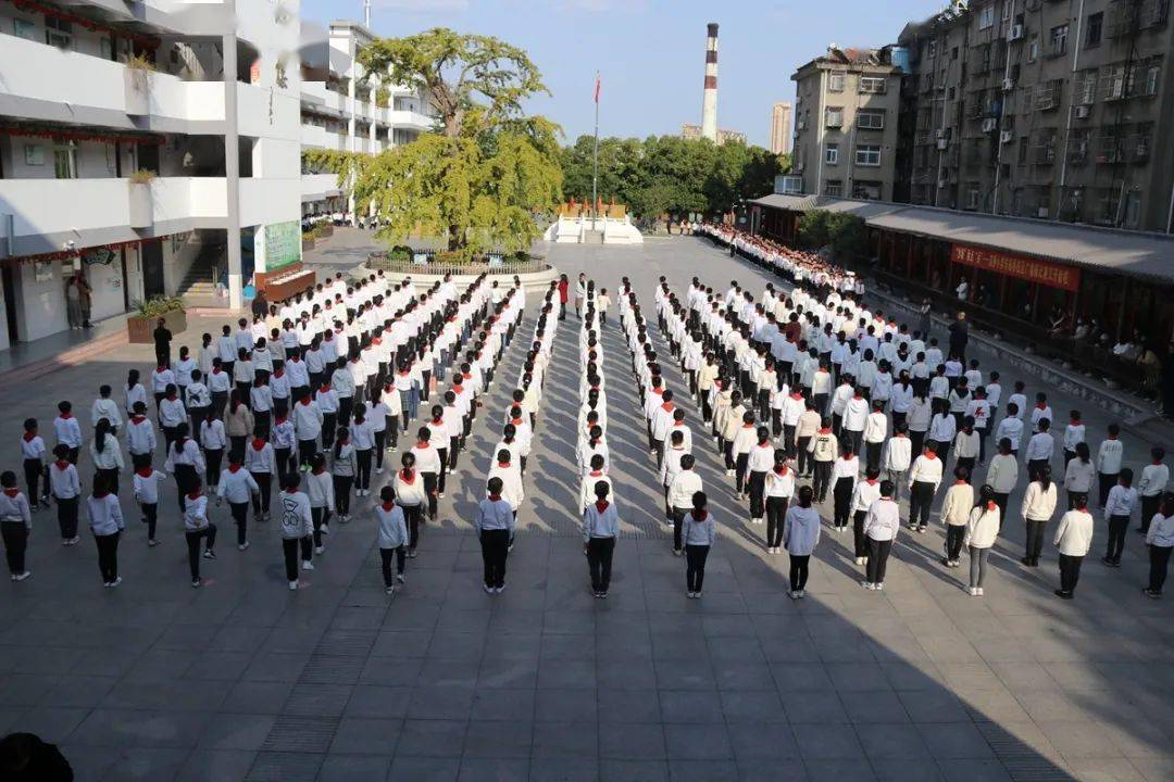 沙场秋点兵昂扬龙精神东桥小学东板桥校区成功举行广播体操比赛
