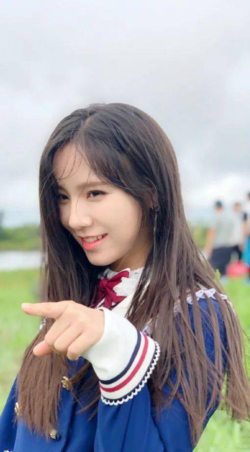 手机壁纸唐莉佳