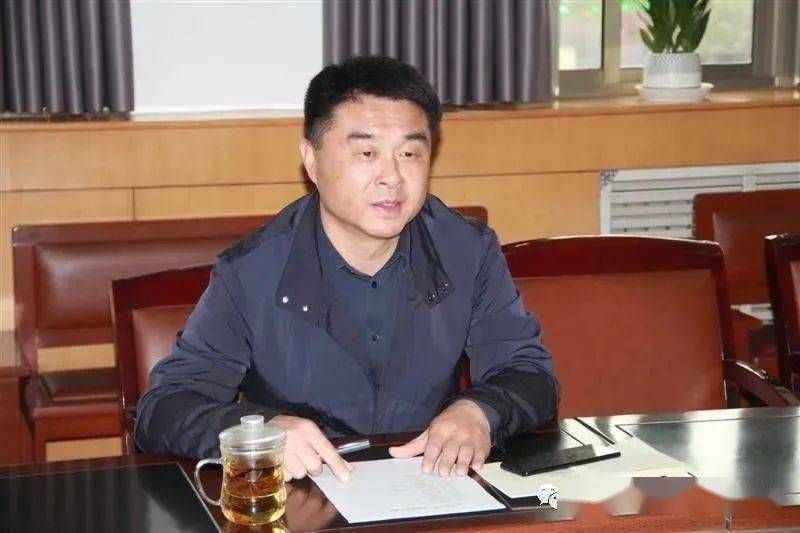 区教育和体育局党组书记,局长刘国兴到明水小学调研指导工作