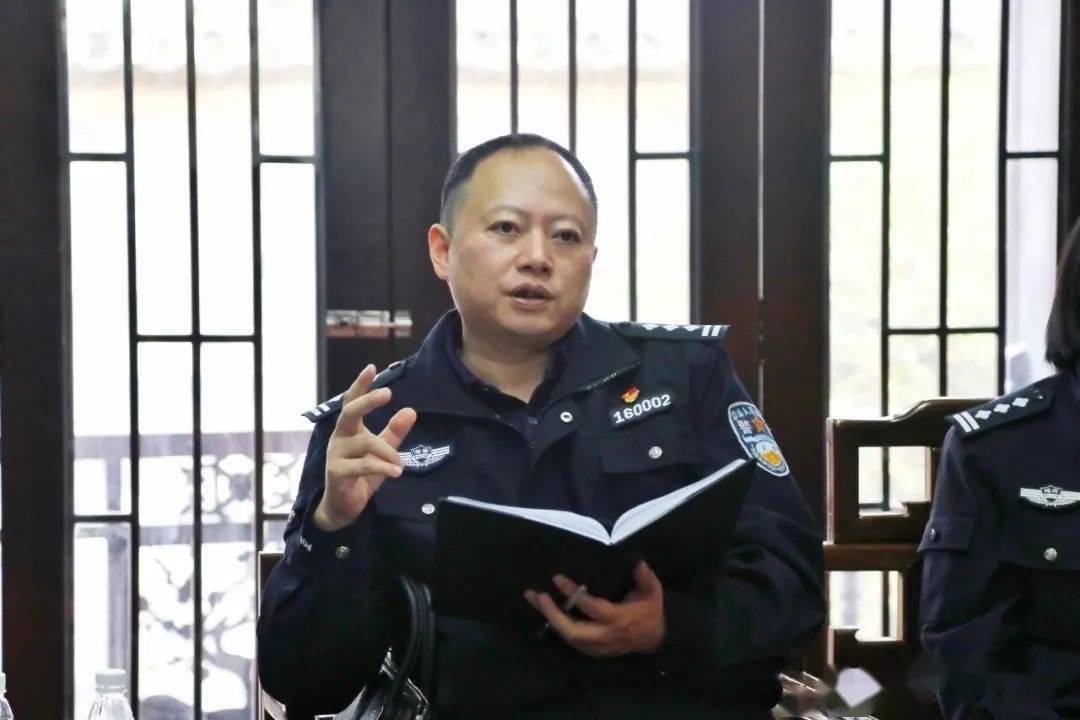 湘西州公安局局长张杰图片