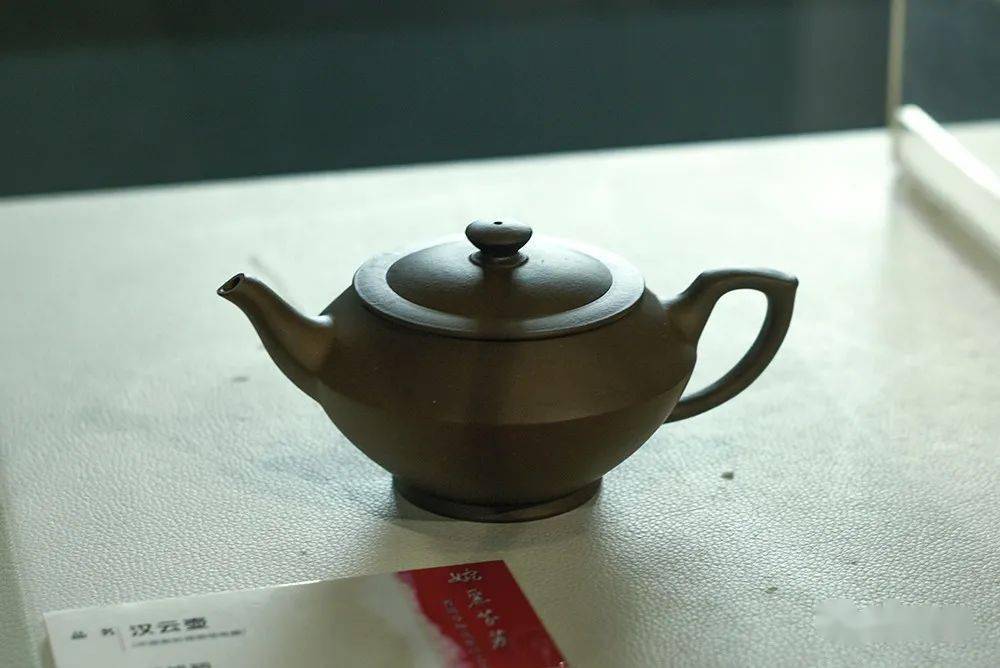 蒋旭初 春涌壶蒋升 银杏壶蒋升 江南春色壶蒋丽瑶 荷塘清趣壶蒋丹凤