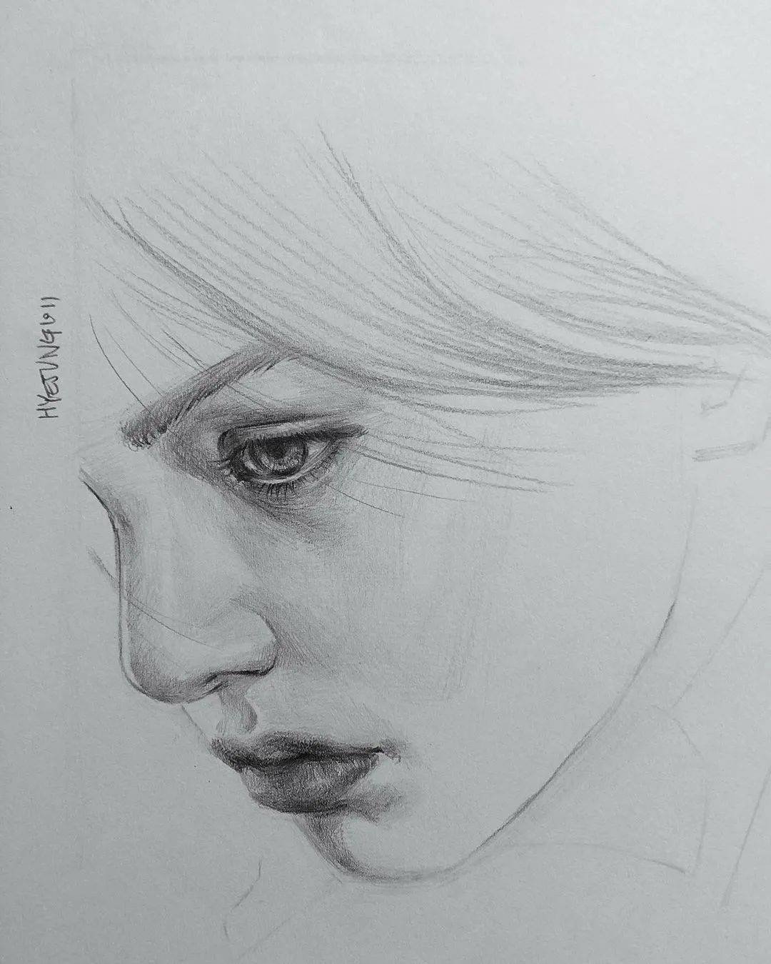 好撩人,韩国美女画笔下的素描,lisa,朴彩英在她笔下画活了!