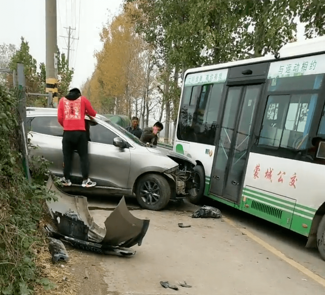 蒙城最近的一次车祸图片