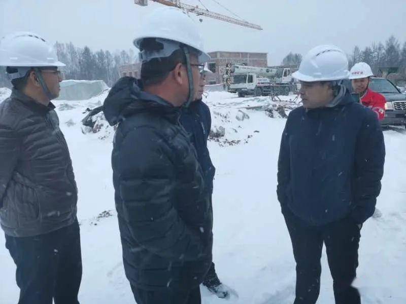 时政新闻呼玛县委副书记县长蒋明明深入旁开门金矿调研