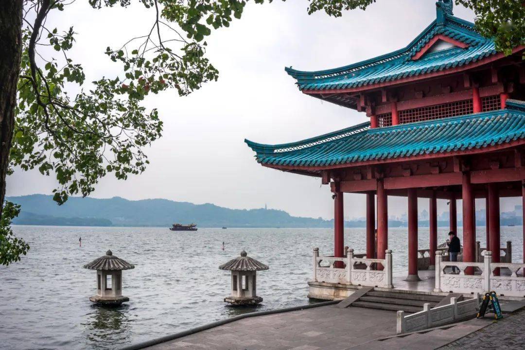 音为你游西湖96古代皇帝的御用码头翠光亭