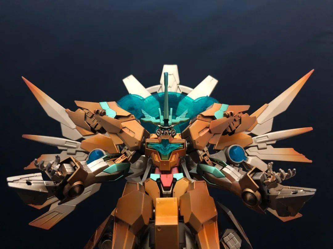 合体的再起高达换色涂装后