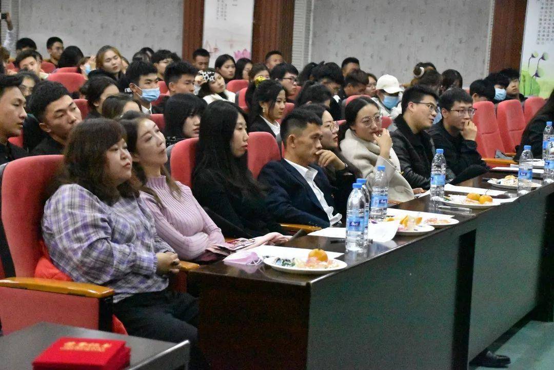 长科商院家国情怀系列活动之立德树人培根铸魂才艺大赛总决赛圆满落幕