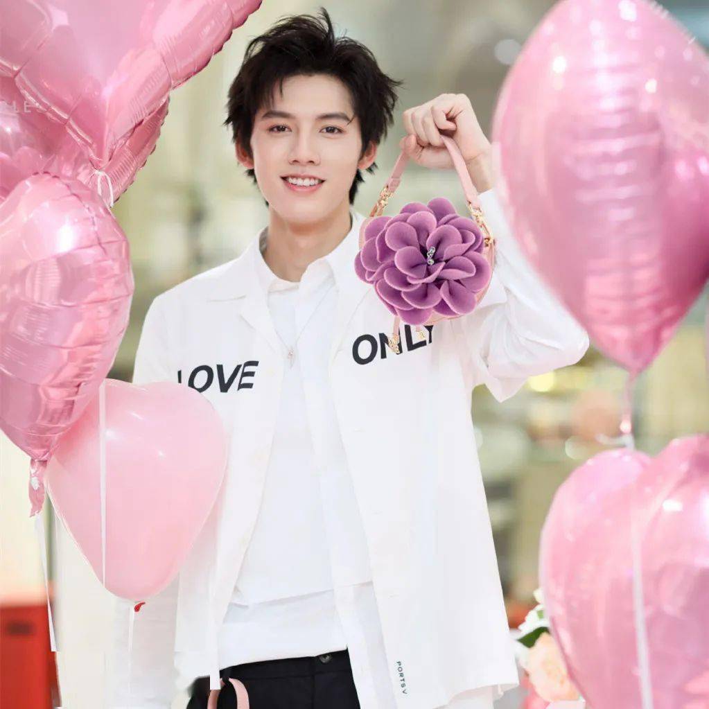 微信头像邓超元