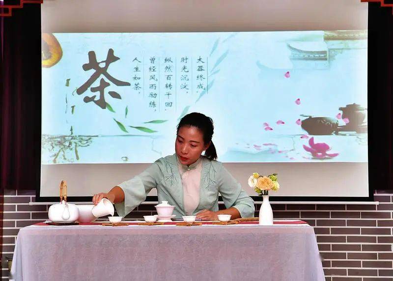 茶艺舞台表演视频_视频舞台表演茶艺怎么拍_视频舞台表演茶艺怎么做