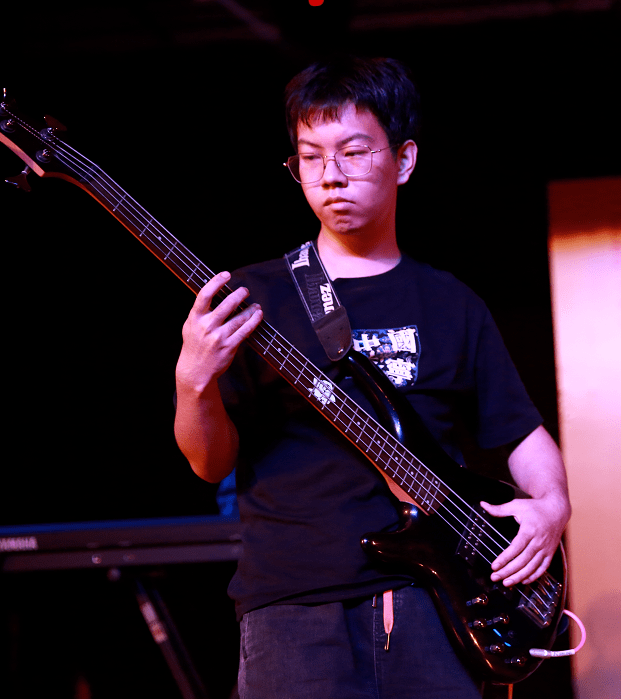 986主持人马莎,周礼虎,鲜氧音乐品牌主理人宏源,坠星乐队主唱levin