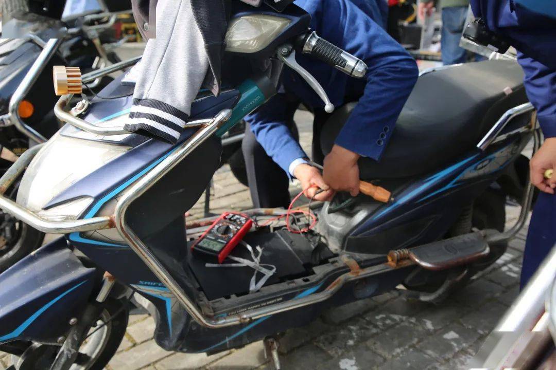 我们拆了一辆外卖小哥的电动车