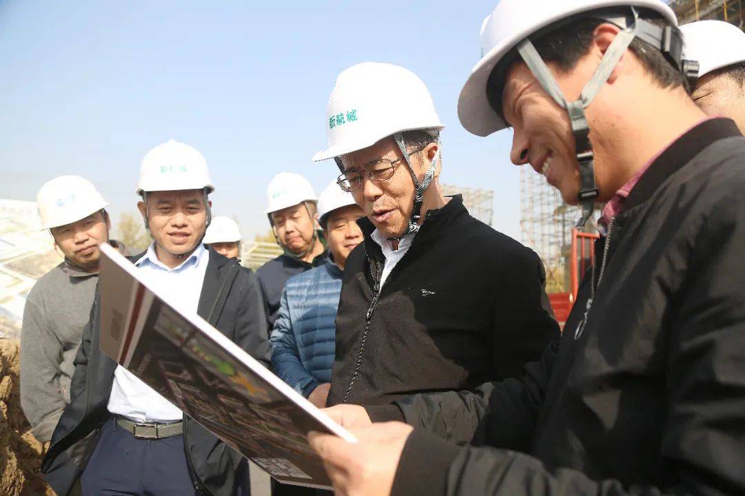 罗伯明一行先后来到综保区,北京自城新服务中心,大礼路及青礼路