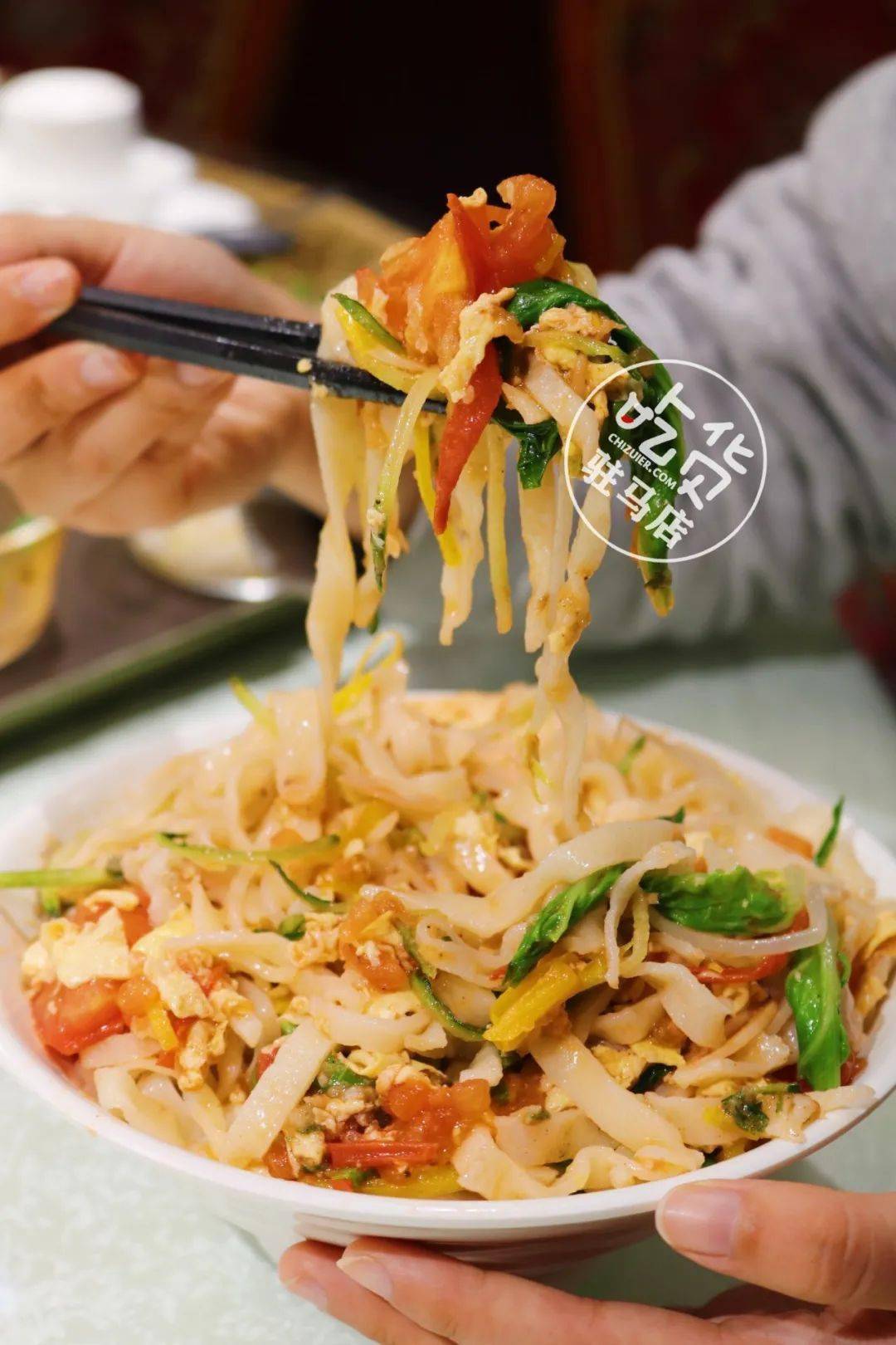 【朱国荣蒜汁手工捞面】冬季新推羊肉汤,冰火两重天,带你燃爆一个不一