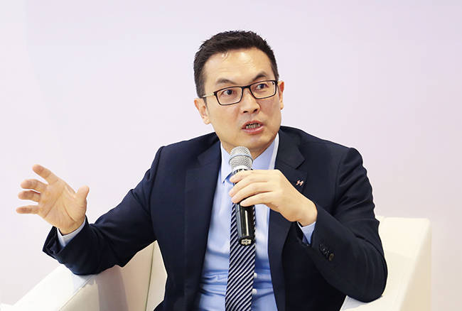 【中外企业家系列访谈】强生宋为群：坚定在华长远发展信心 创新驱动助力健康中国_全球