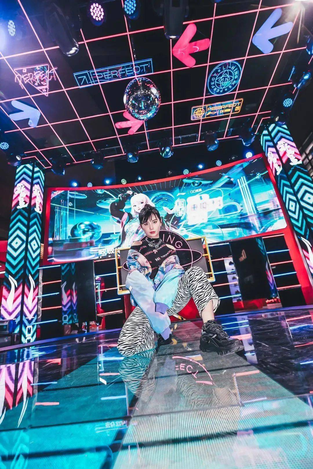 加入舞池跟上节拍,everybody跳起来!_dancer