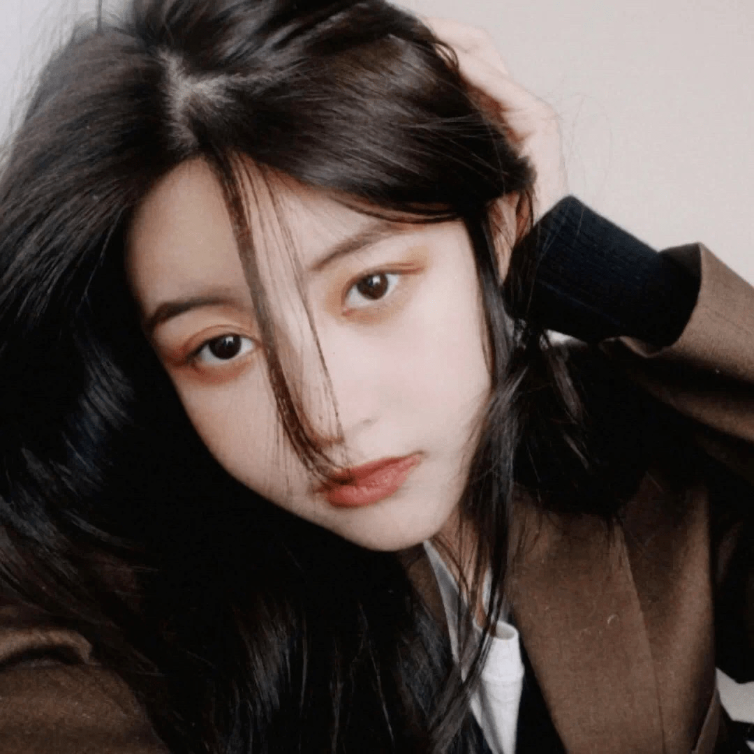 女生头像丨世界并不会对你温柔以待