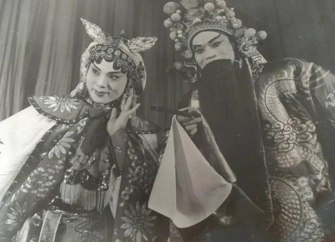 原来她是秦腔名丑晋福长的外孙女二