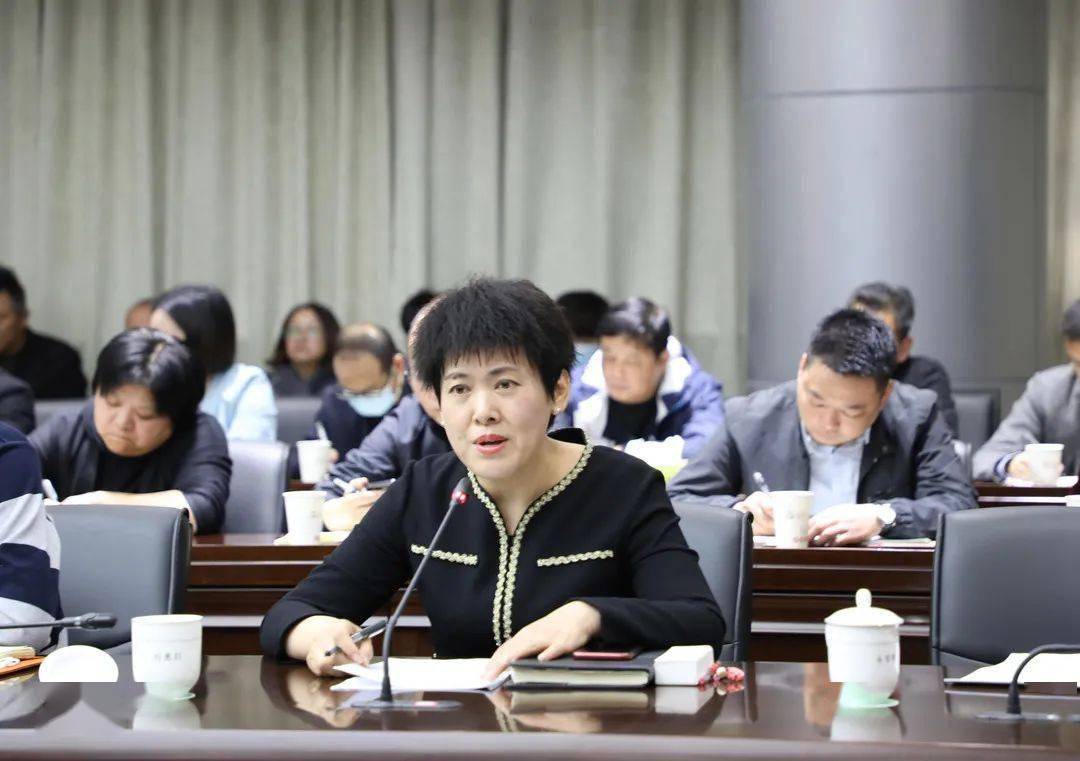 副镇长刘惠红部署了近期防疫工作要求,严格落实居家隔离闭环管理