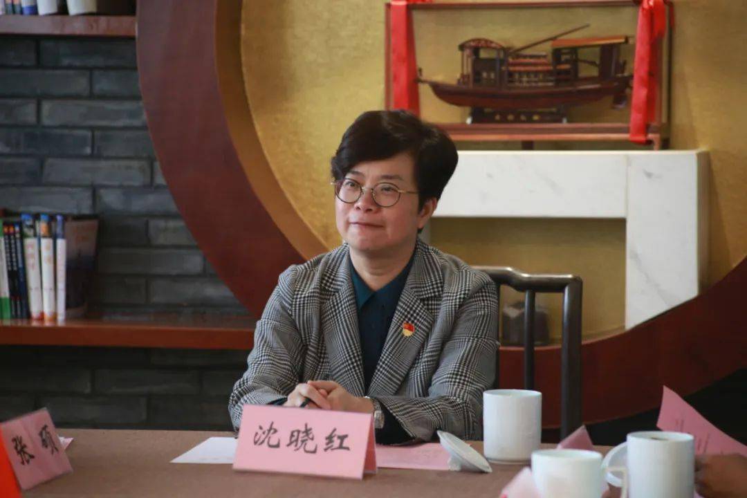 举行,嘉兴市副市长沈晓红,我校副校长张梁,中国歌剧舞剧院副院长唐莹