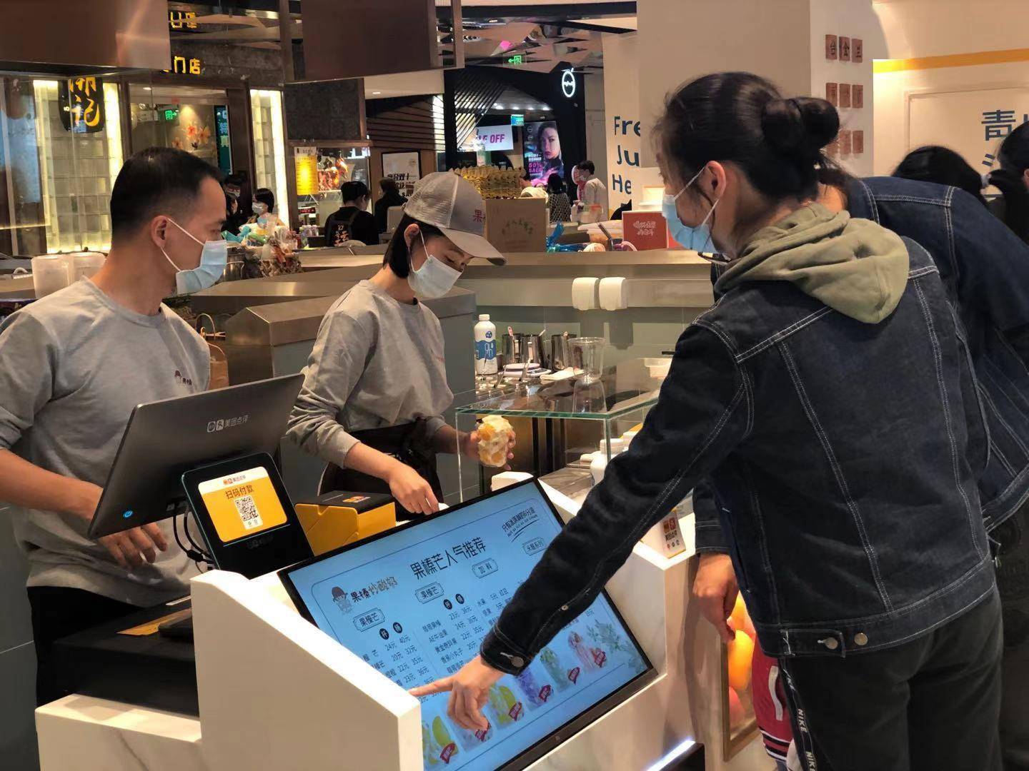 沪上这家知名商场b2小食层升级,新老品牌网红齐聚,你去过了吗?_消费者