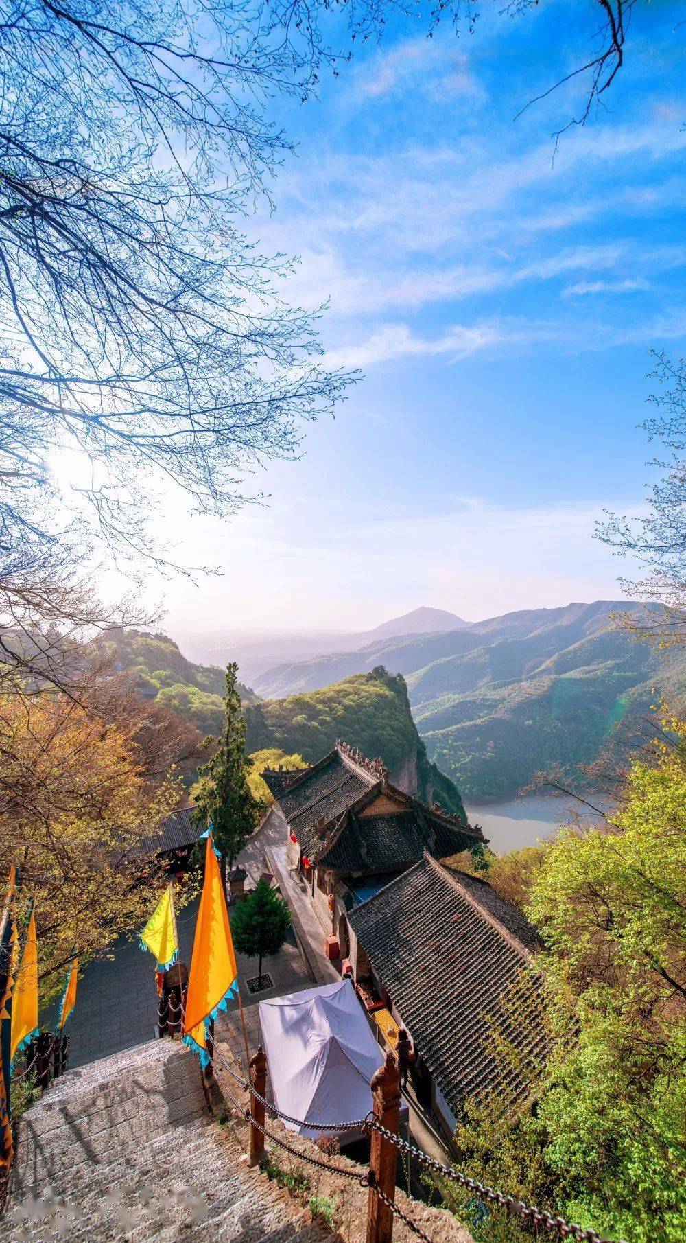 崆峒山初冬你需要买一张去崆峒山的车票