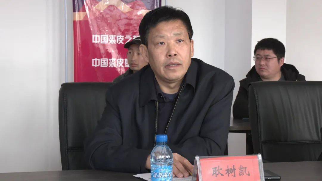 县委常委,宣传部长耿树凯出席.