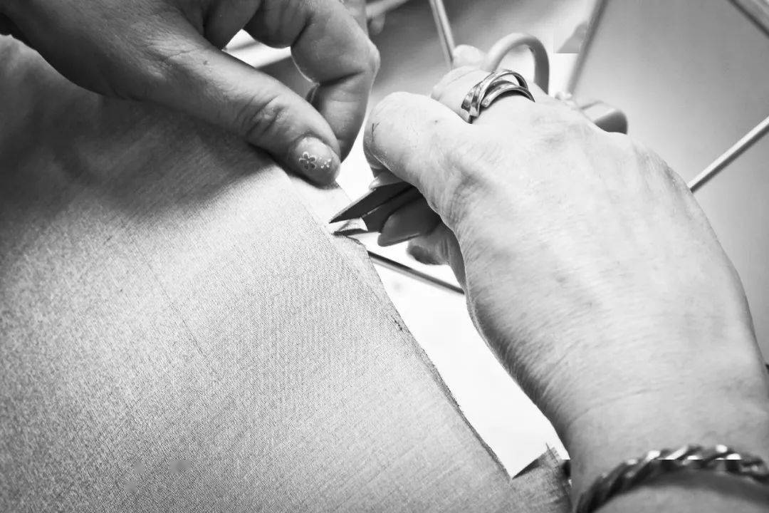 意大利设计大师班67contardi光的裁缝大师意大利设计大师班67