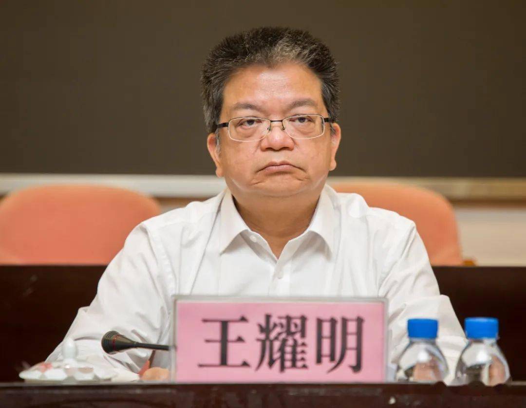 推动扫黑除恶全面纵深发展王耀明在会上表示,虎门当前的经济社会发展
