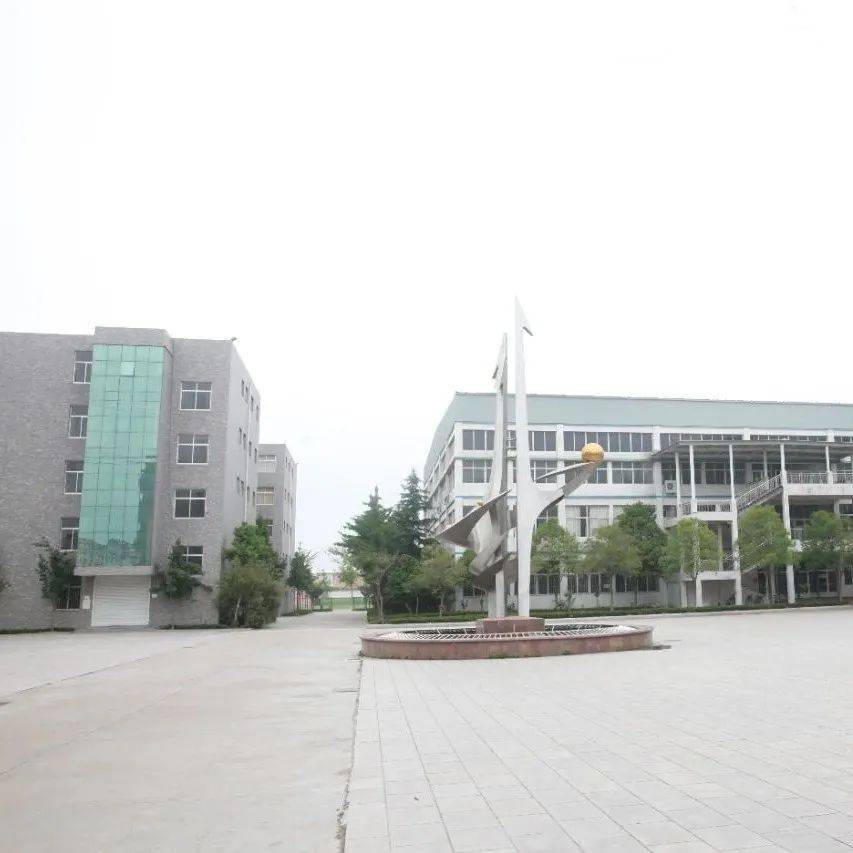 2021年烟台市中英文学校招聘教师简介_海阳市