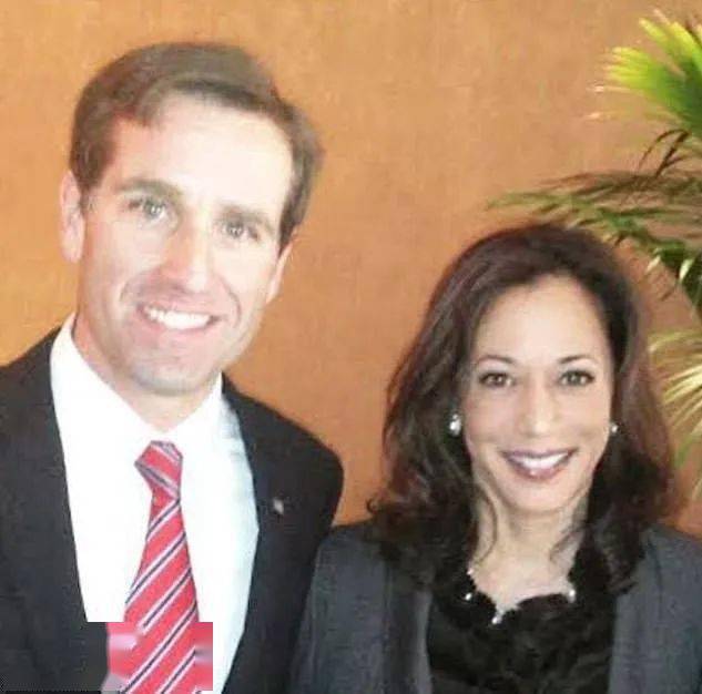 新上任的美国女副总统竟是邓文迪plus小三上位还想转正做美国总统