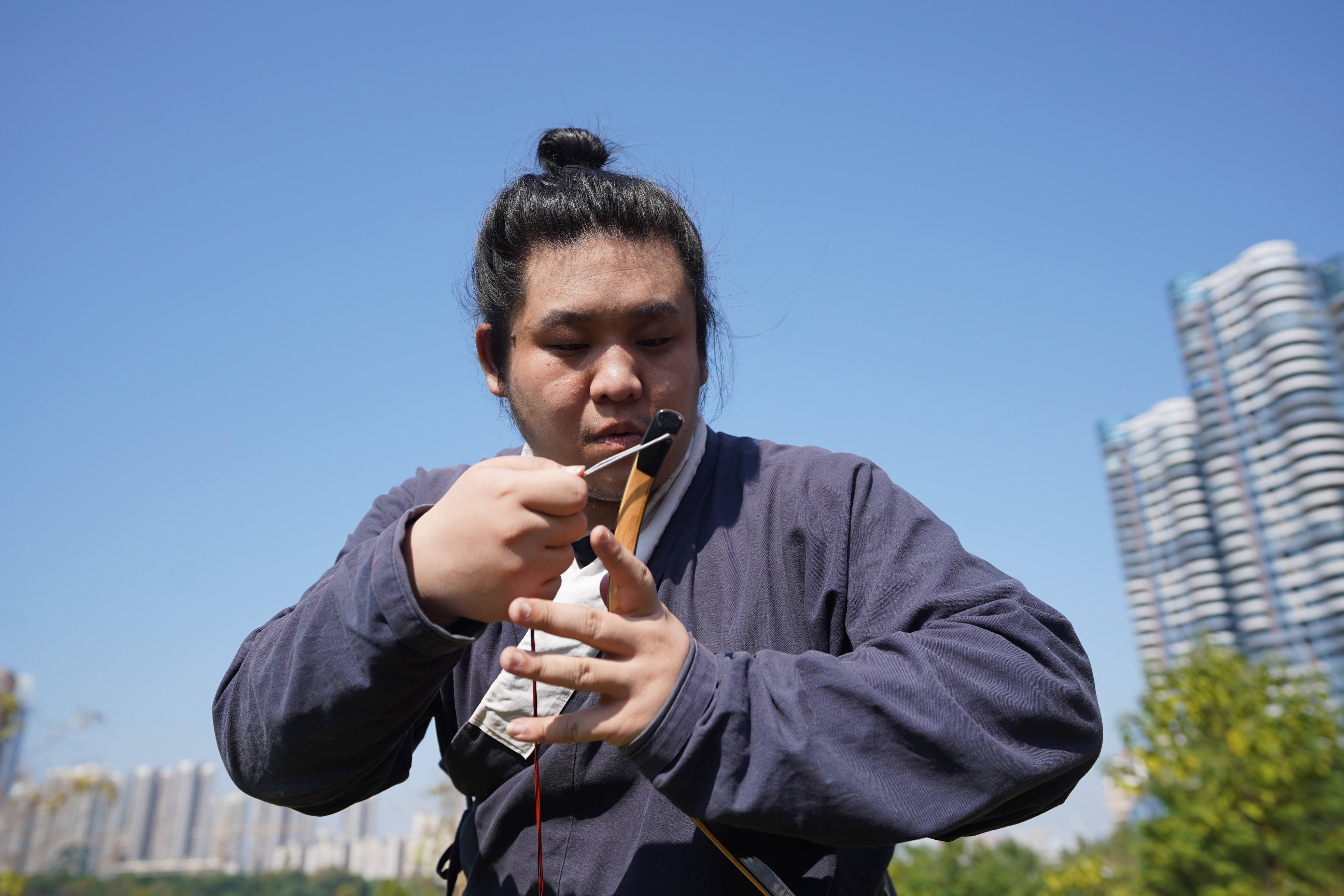 身披铠甲的追梦人