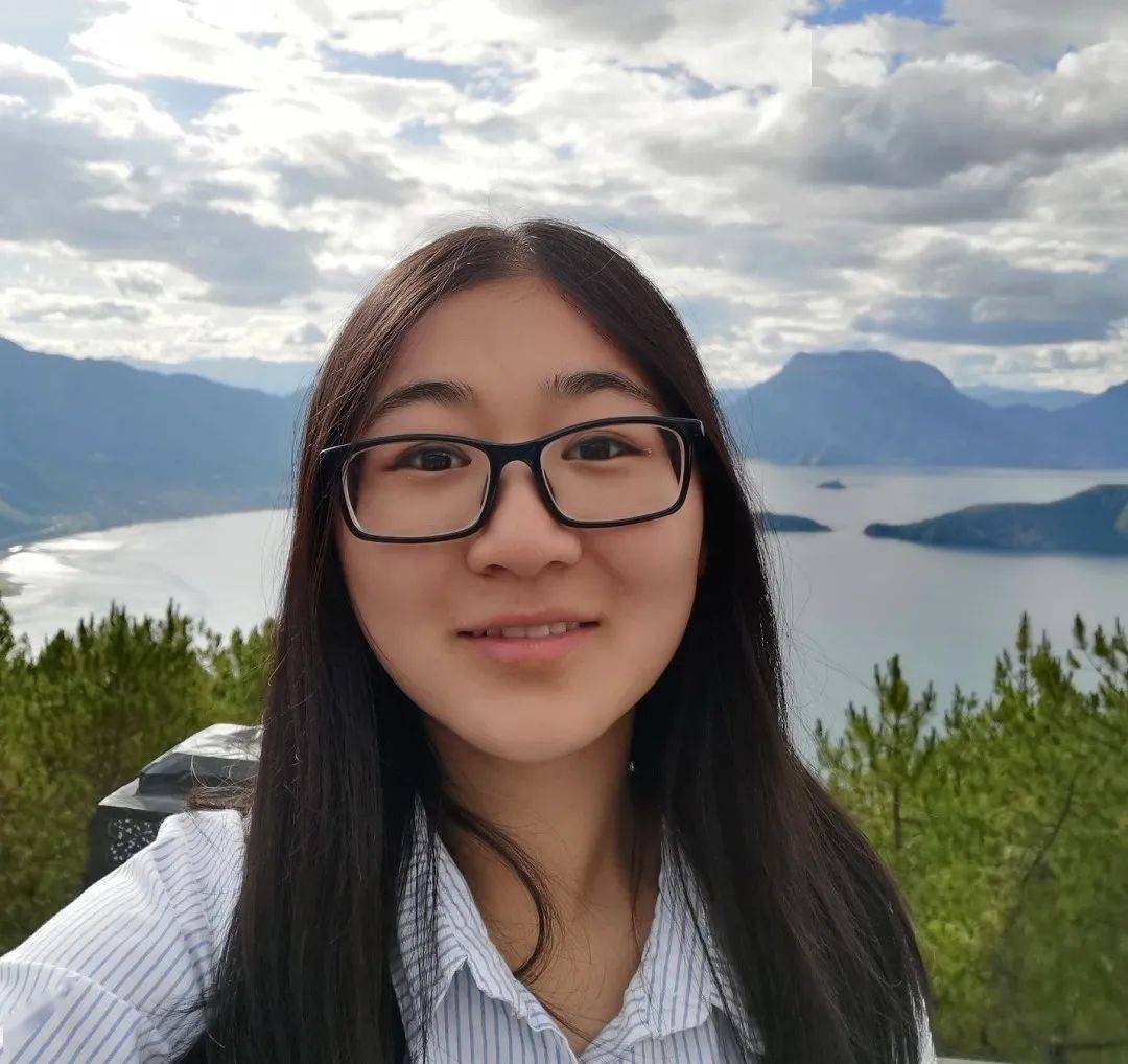 志愿者服务中心志愿项目管理部部长寄语双赫初看是个略显腼腆的大男孩