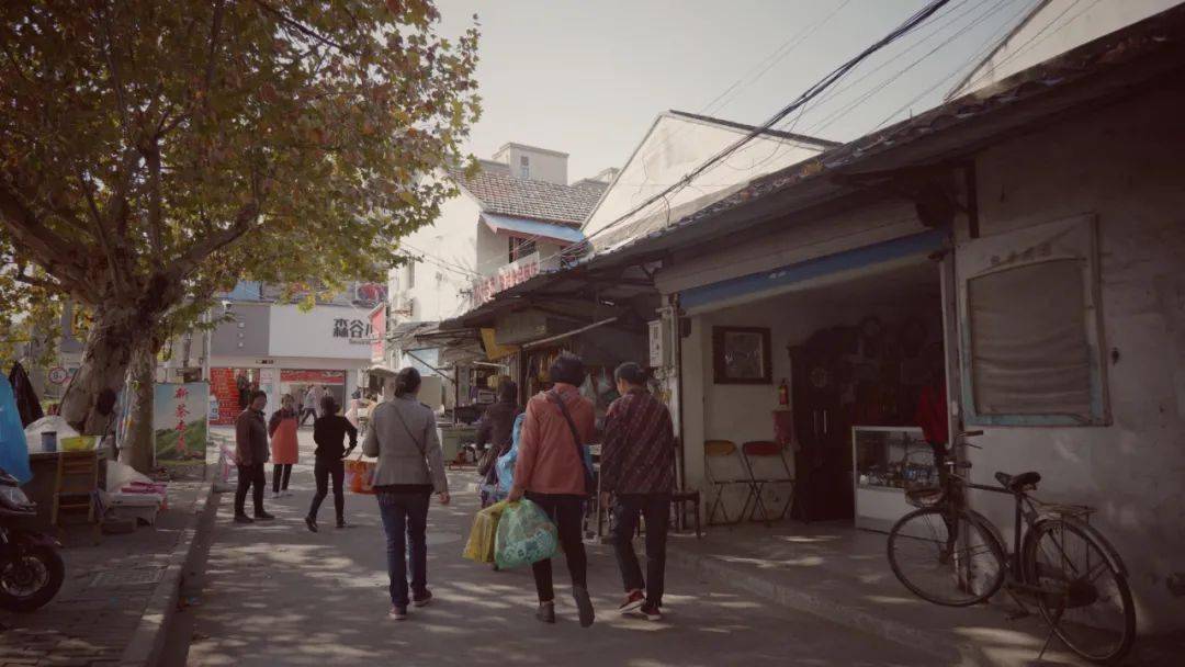 朱泾西林街上有位深藏不露的老师傅有人连卡地亚都放心交给他